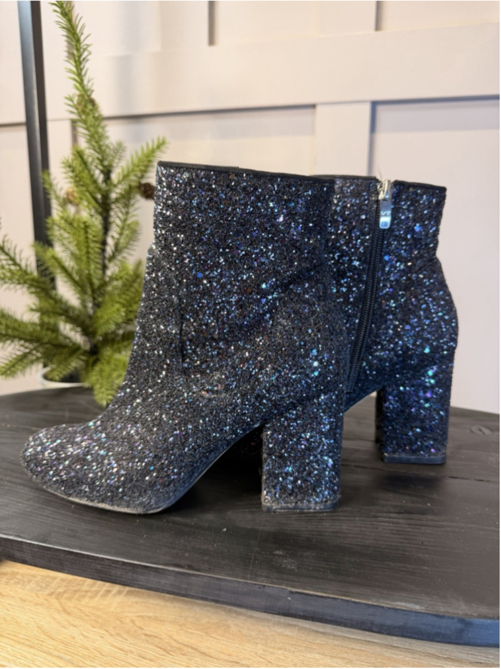 Marc Fisher Women Ankle Boots Glitter Side Zipper Black/Silver Size 6.5 Bootie